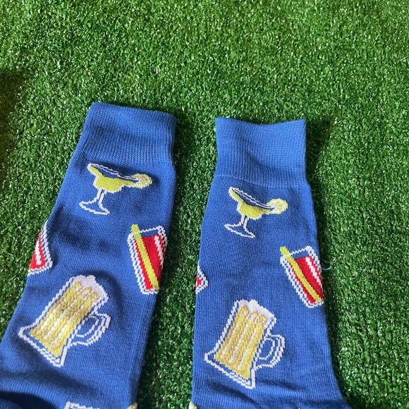 Into Socks Vending Machine Novelty 3 Pairs Pack Gift Box Socks Size 7-12 NEW - Picture 10 of 16